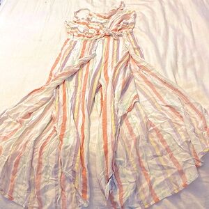 Very colorful  you can see your legs you can tighten it more